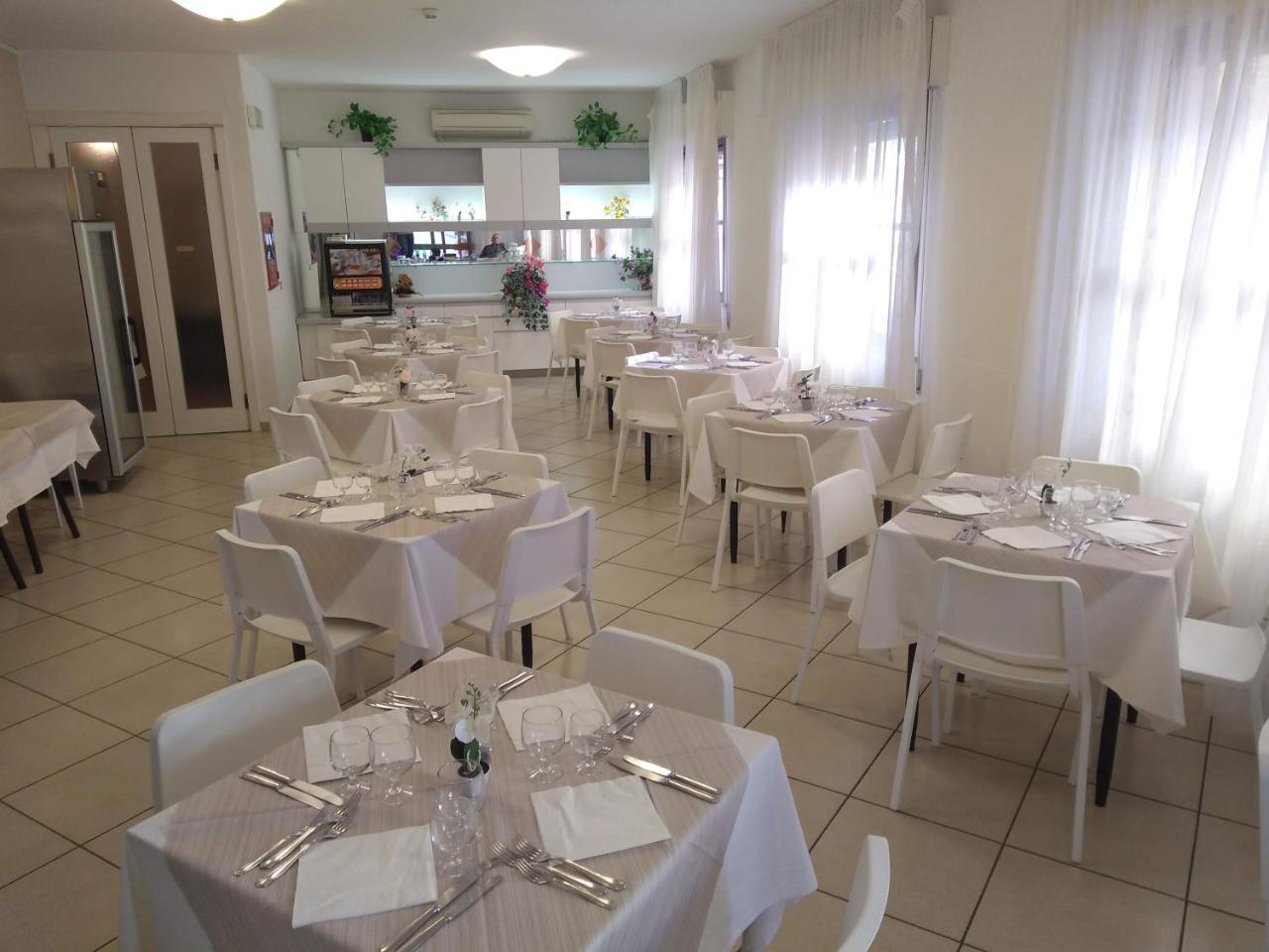 Hotel La Bella Vita Rimini Exteriér fotografie