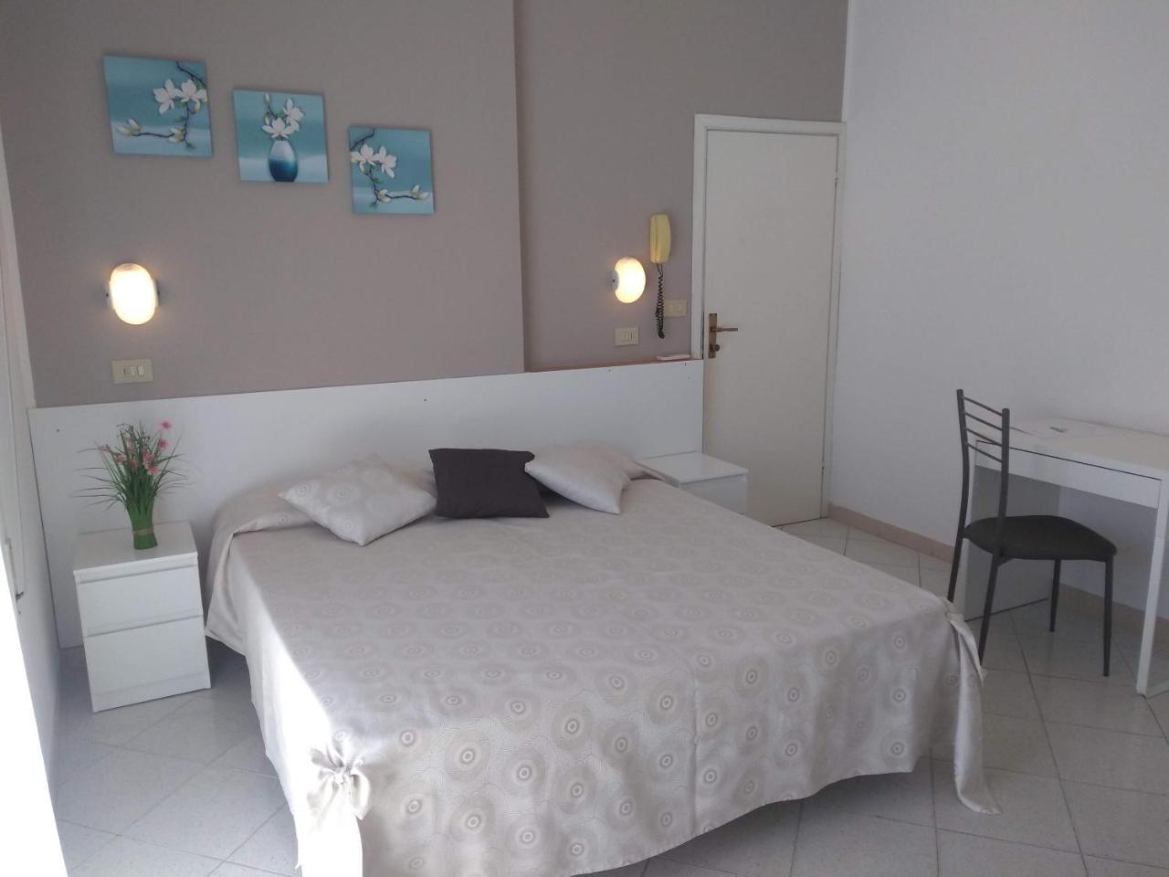 Hotel La Bella Vita Rimini Exteriér fotografie